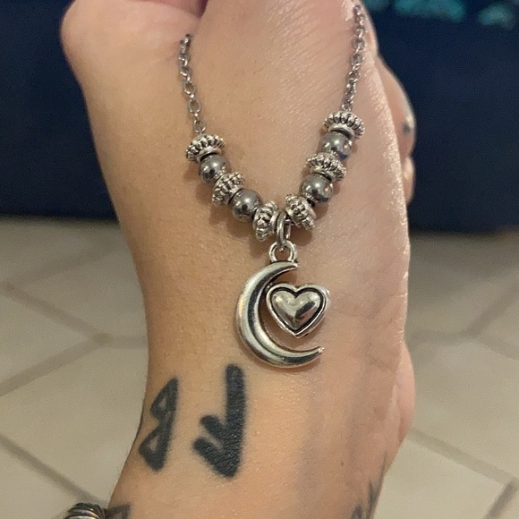 🔴 SALE ! red dot items are 2 for $25 . Bundle more than 3 and its $10 each 🙂 - Picture 7 of 11